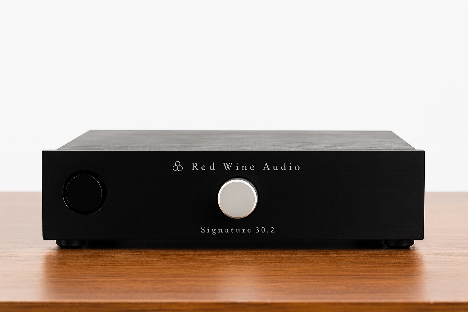 Red Wine Audio integrated amplifier in use